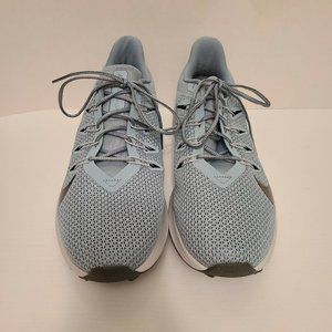 NEW Nike Quest 2 Trail Running Sneakers US Women's Size 11.5 Excellent Condition